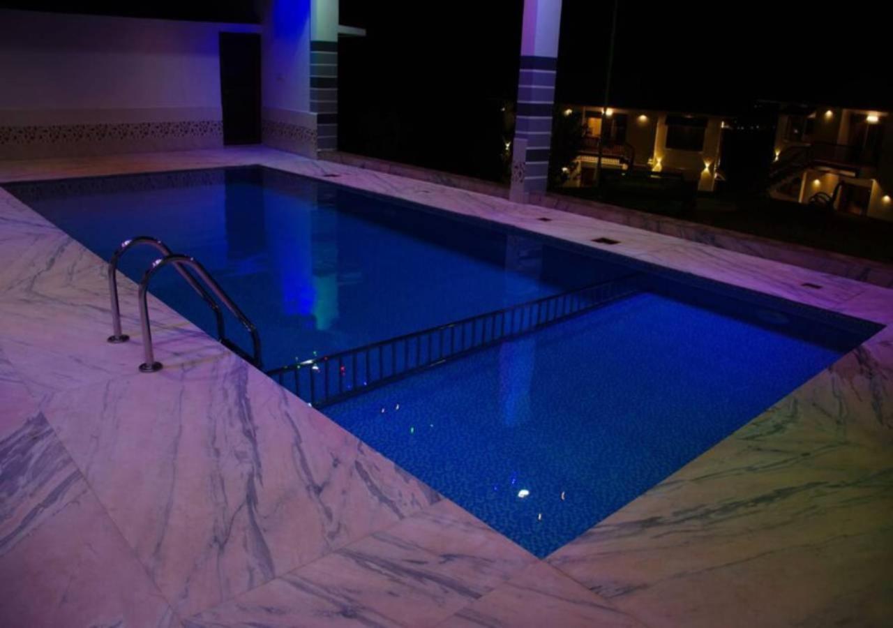 7Th Heaven Resorts 瓦加蒙 外观 照片